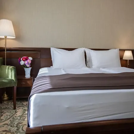 Hotel & Palic