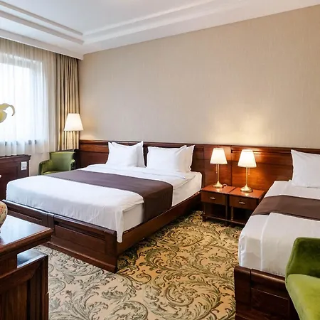 & Hotel 4*